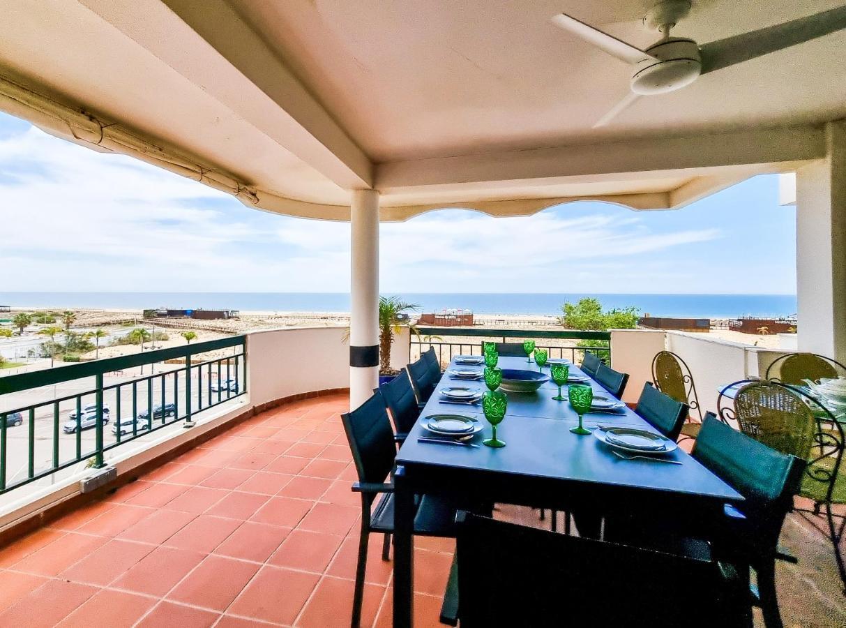 Apartment Flh View With Balcony *